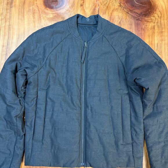 Lululemon Men's Reversible Bomber Jacket M Full Zip Insulated Coat R12 - Picture 2 of 4